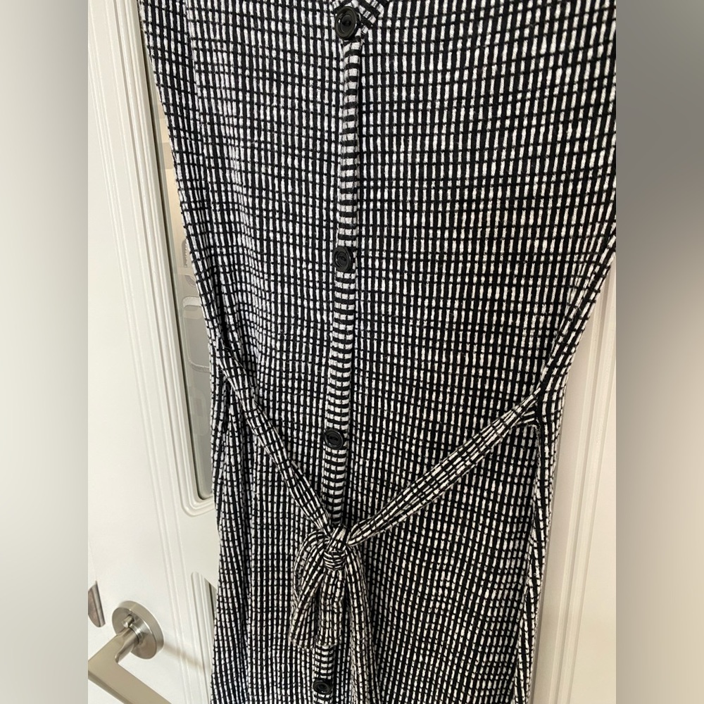 Dress - Picture 3 of 5